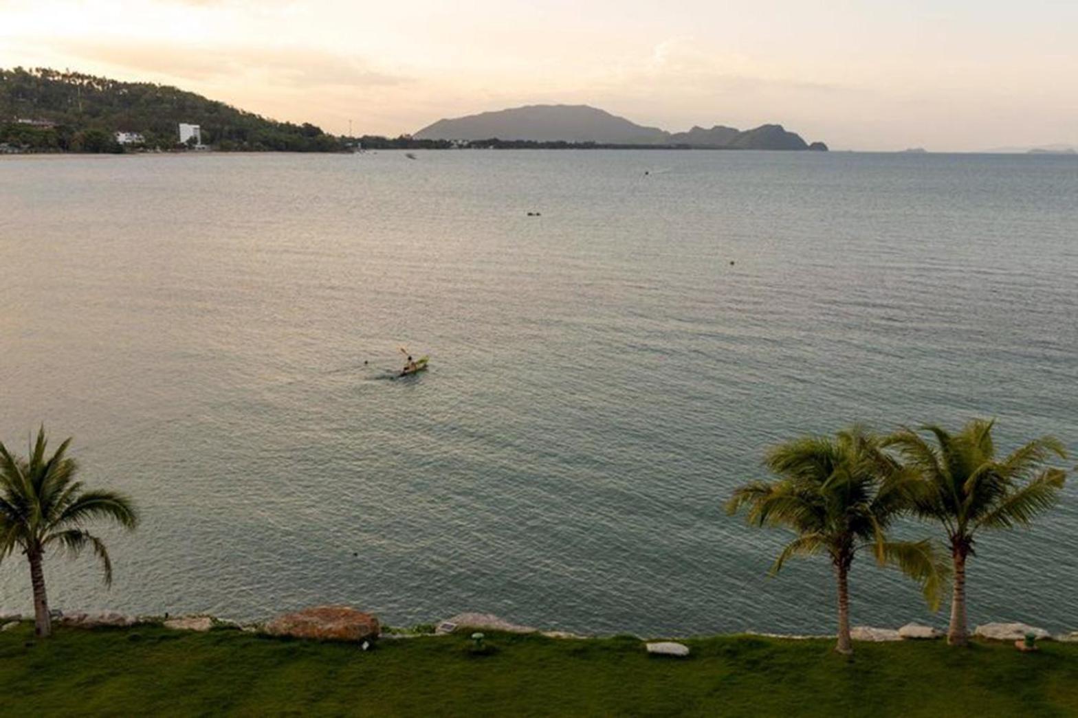 X-Sea Khanom Harbor Bay Resort Dış mekan fotoğraf
