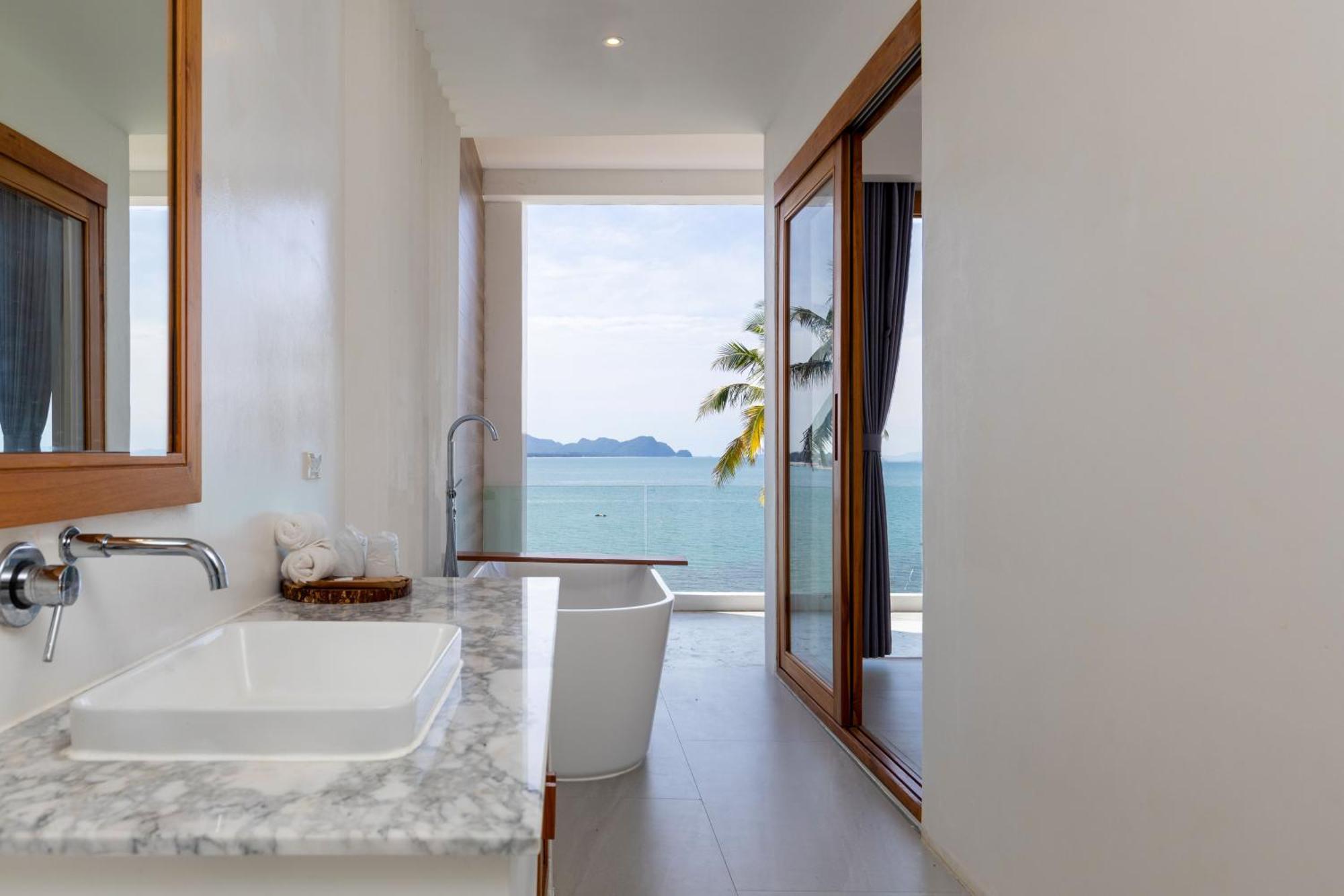 X-Sea Khanom Harbor Bay Resort Dış mekan fotoğraf
